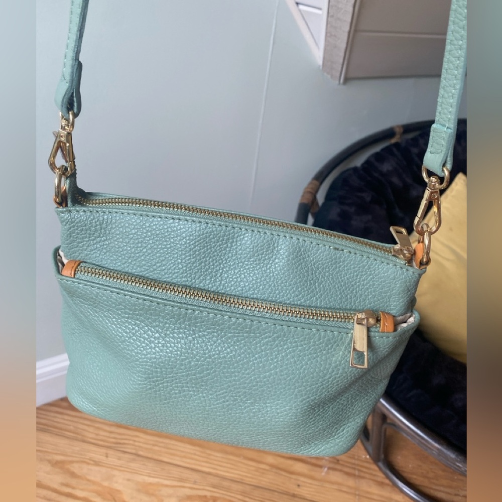Divinia Firenze | Mint Green Pebbled Italian Leather Purse | Crossbody - Picture 3 of 15